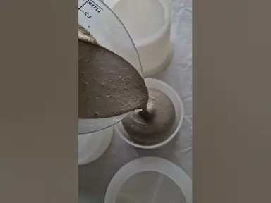 'Video thumbnail for Lumanari realizate manual turnate în România 🇷🇴 Follow @WeeCandles'