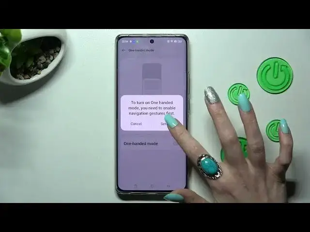 Video thumbnail for Realme 10 Pro+ - How to Enter & Use One Hand Mode? Use Realme with One Hand!