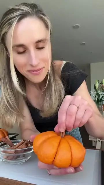 Video thumbnail for How about a 🎃 bagel   bagels  baking  sourdough  pumpkin  recipe(720P HD)