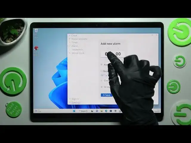 Video thumbnail for MICROSOFT SURFACE PRO 8 - How To Setup Alarm Clock