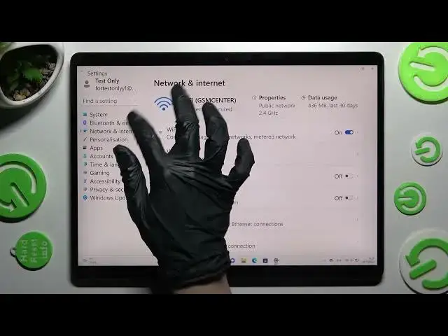'Video thumbnail for MICROSOFT SURFACE PRO 8 - How To Turn On & Off Automatic Brightness'