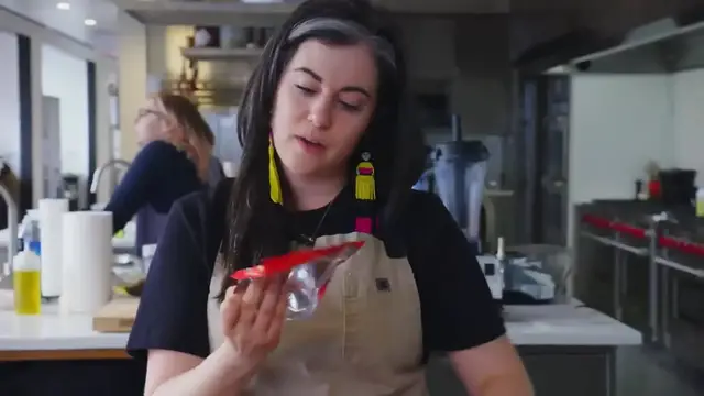'Video thumbnail for Pastry Chef Attempts To Make Gourmet Kit Kats ¦ Gourmet Makes ¦ Bon Appétit (720p 24fps)'