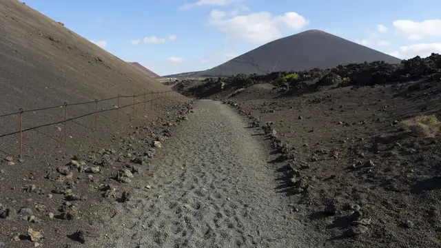 Video thumbnail for Caldera de los Cuervos | Lanzarote