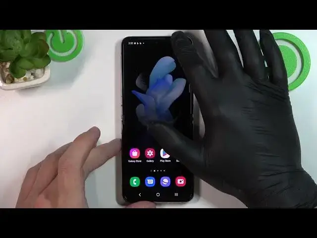 'Video thumbnail for How to Turn Off Flashlight on Samsung Galaxy Z Flip4'
