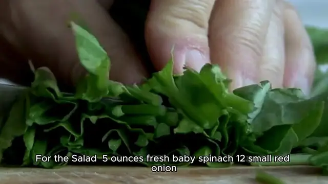 Video thumbnail for Spinach salad recipe