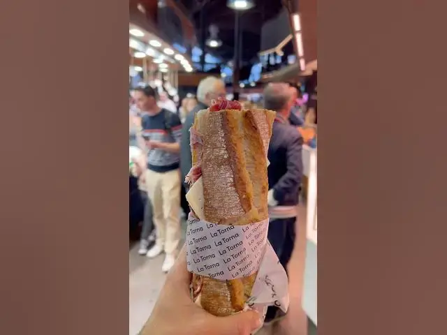 Video thumbnail for Bocadillo alla #boqueria 🔝 #barcelona #food #panini #jamoniberico