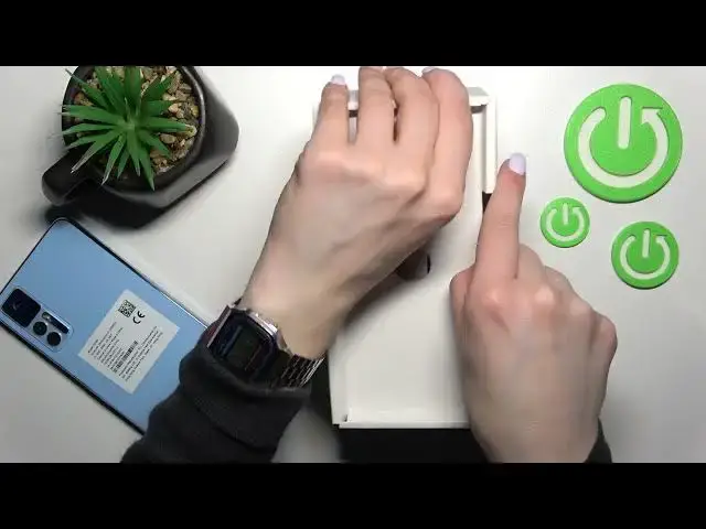 Video thumbnail for Does TCL 30 Come with a case | What is in the TCL 30 box