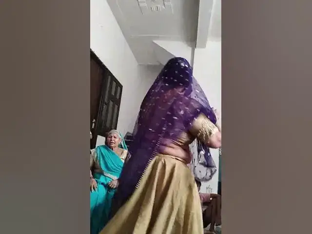 Video thumbnail for बहुत सुन्दर डांस और गीत,पोते की खुशी,दादी ने करे कमाल