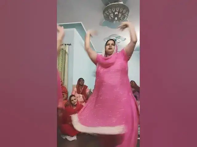 Video thumbnail for कसूता डांस #happy_lokgeet #viral #डांस