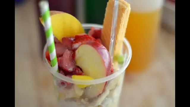 Video thumbnail for CHOLADOS | How To Make Colombian Snow Cones | SyS