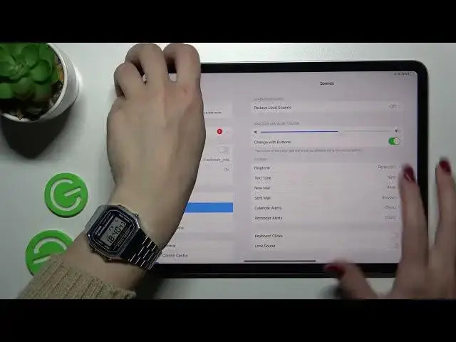 Video thumbnail for How to Unmute the Ringtone on the iPad Pro 4th Gen (2022)