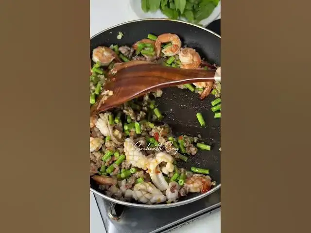 Video thumbnail for Quick and Easy Cambodian Recipes | ងាយៗឆាប់បានញាំ