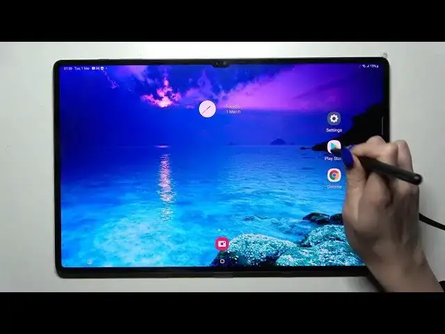 'Video thumbnail for Samsung Galaxy Tab S8 Ultra - How To Change And Customize Keyboard Theme (GBoard)'