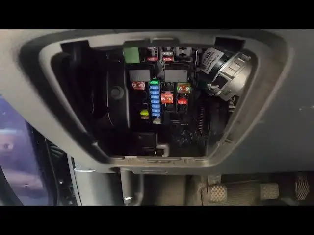 Video thumbnail for Where is Interior Fuse Box in Opel Karl ( 2015 – 2018 ) - Find Interior Fuse Box