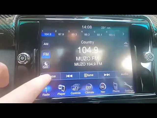 Video thumbnail for How to Select Equalizer Preset in Maserati Quattroporte II ( 2013 – now ) | Change Radio Preferences
