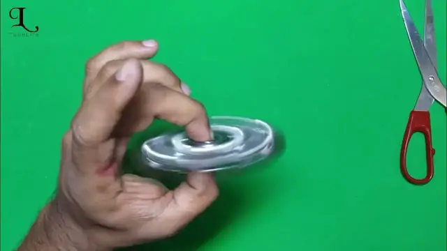 Video thumbnail for Diy Fidget Spinner using Nuts