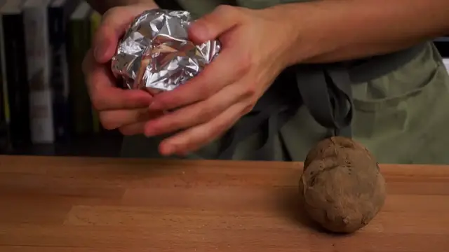 'Video thumbnail for How To Make Perfect Gnocchi Every Time_(720P_HD)'