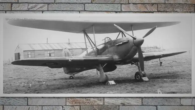 Video thumbnail for Hillson FH.40 Hurricane – Biplane and Monoplane?