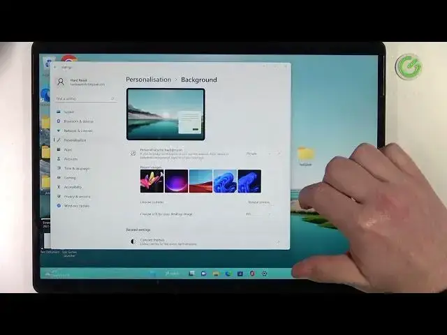 Video thumbnail for Microsoft Surface Pro X - How To Set Custom Wallpaper