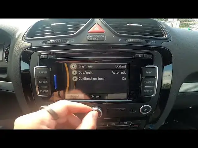'Video thumbnail for How to Find and Manage Display Settings in Volkswagen Scirocco III ( 2008 - 2017 )'