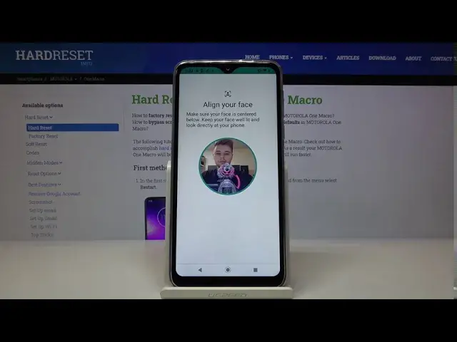 'Video thumbnail for How to Set Up Face Unlock on MOTOROLA One Macro – Face Recognition'
