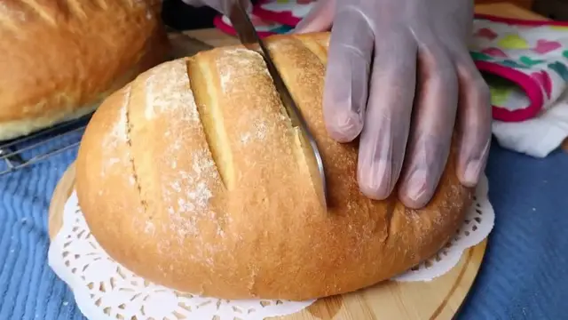 Video thumbnail for Easy Bloomer Bread Recipe
