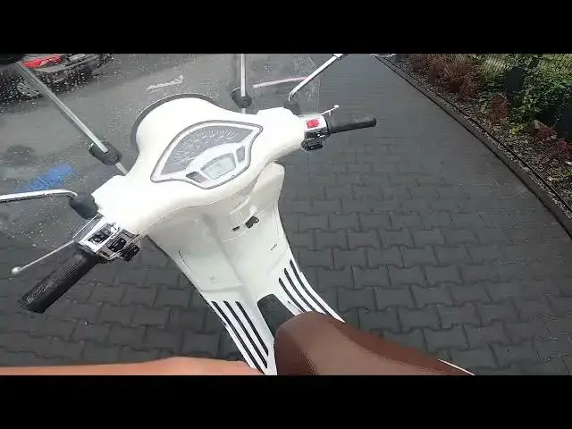 Video thumbnail for How to Manage Vespa Primavera ( 2017 - now ) | Learn all Vespa Functions