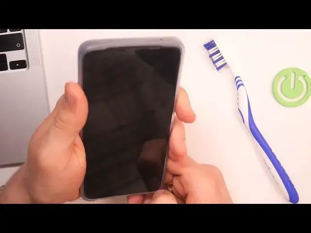 Video thumbnail for How to Clean the USB Port on OPPO A77 using a Toothbrush