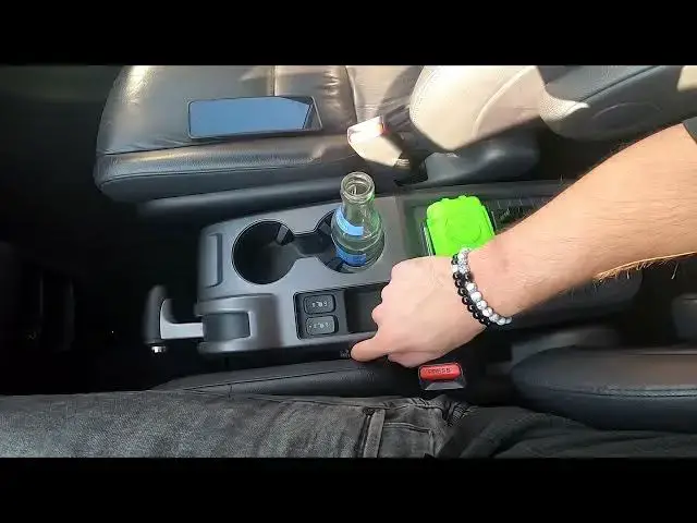 Video thumbnail for How to Enable or Disable Seat Heating in Honda CR-V III ( 2006 – 2012 ) | Use Seat Heating