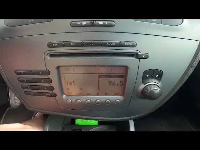 Video thumbnail for How to Manually Tune Radio Station in Seat Leon II ( 2005 – 2012 )