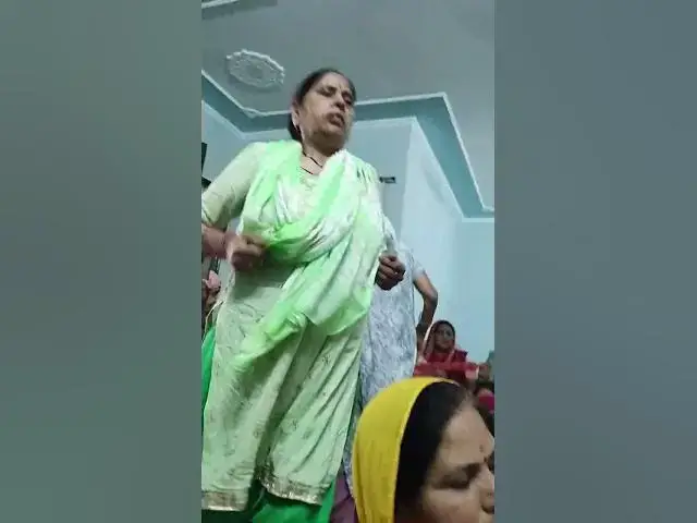 Video thumbnail for बालाजी का बहुत सुंदर भजन और डांस #happy_lokgeet #viral #डांस #topbhajan #bhaktisadhna #हरियाणवी