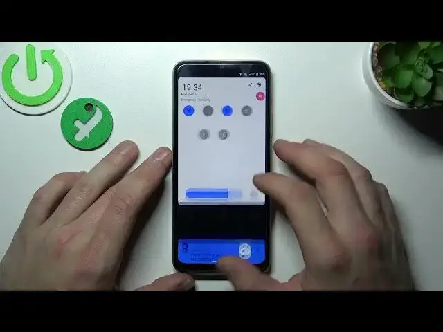 Video thumbnail for Realme C33 - How To Turn Off Flashlight