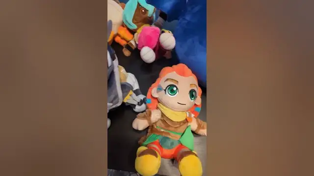 Video thumbnail for ✂️Fangamer Plush Unboxing | Slime Rancher 2, Bugsnax, Horizon FW