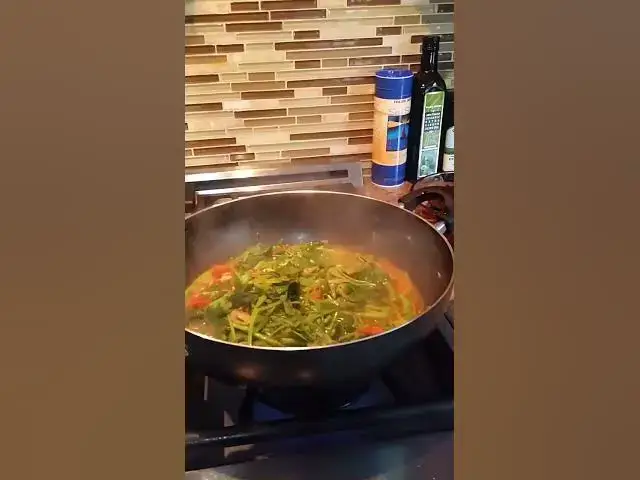 Video thumbnail for Spicy Water Spinach  Curry.