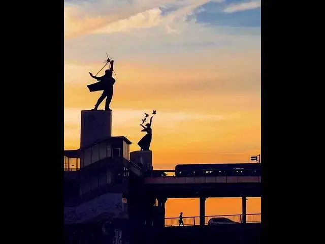 'Video thumbnail for This City Never Sleeps'