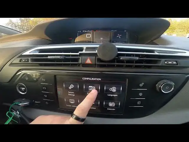 Video thumbnail for How to Manually Change Date and Time in Citroen C4 Picasso II ( 2013 – 2018 ) - Manage Time Settings