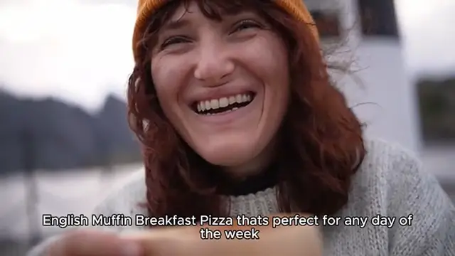 Video thumbnail for English Muffin Breakfast Pizza recipe