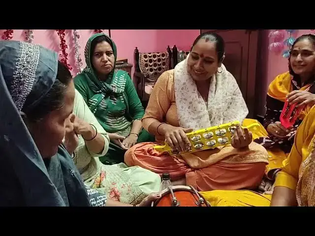 Video thumbnail for कुन्ती और करण का बहुत सुंदर भजन, उस दिन के था री मां आई गंगा में गेर,#happy_lokgeet #viral #bhajan