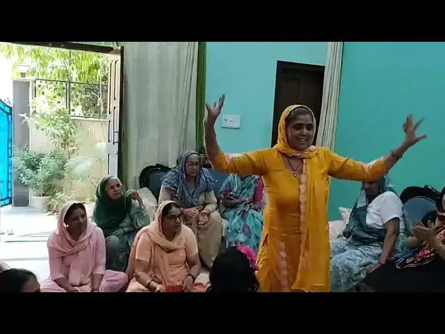 Video thumbnail for अरे दिल मेरा ले गया,वही जिसकी आपको तलाश थी व्ही डांस और bajan#happy_lokgeet #trending #viral #भजन #