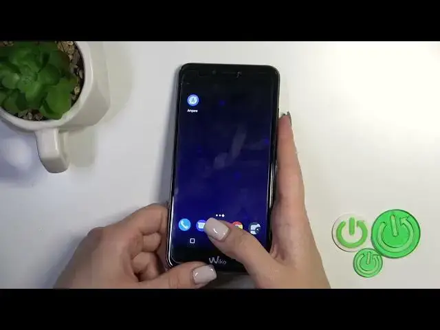 Video thumbnail for How to Switch On Flashlight on WIKO U Pulse? - Activate Torch