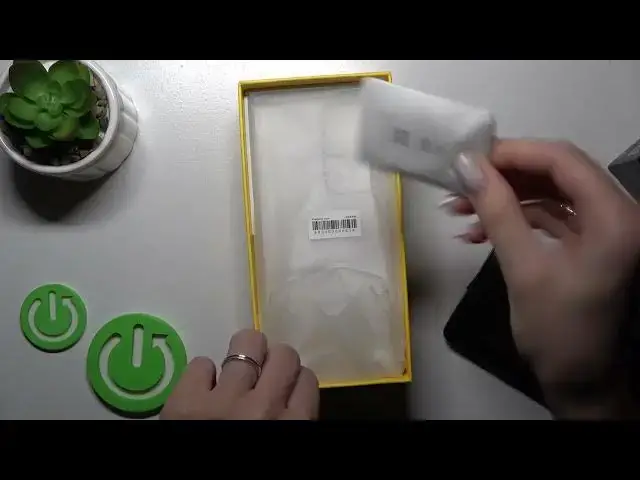 Video thumbnail for Does POCO F4 come with Earbuds? – Unboxing Test