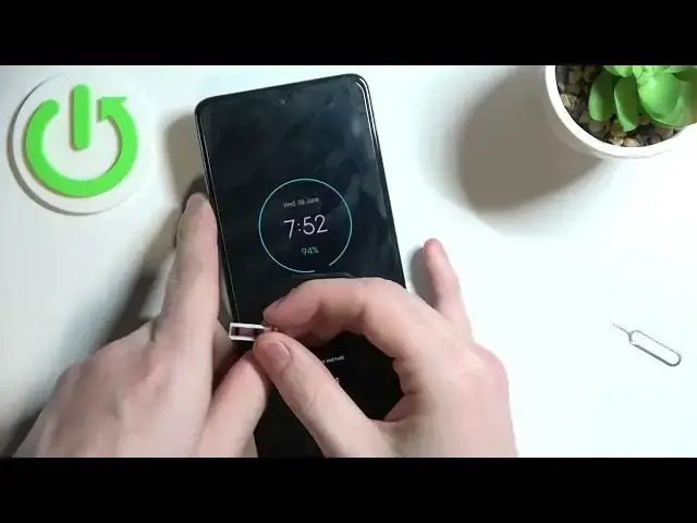 'Video thumbnail for Does MOTOROLA Edge 30 Have Double SIM Slot – Two SIM Cards'