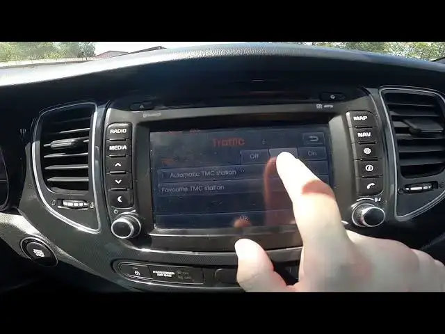 Video thumbnail for How to Find and Manage Traffic Settings in Kia Carens IV ( 2013 – 2018 ) - Use Traffic Settings