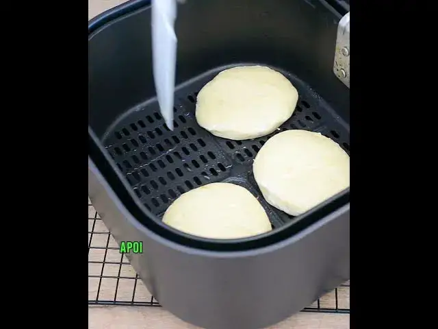 Video thumbnail for 🍩 Cele mai bune gogoși la airfryer! #bucatearomate #airfryer #gogoși