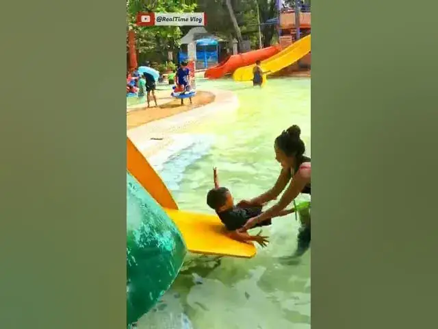 Video thumbnail for Enjoying in 💦 water park