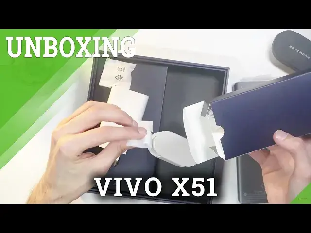 Video thumbnail for UNBOXING of VIVO X51 – Quick Review / What’s in the box hiding?