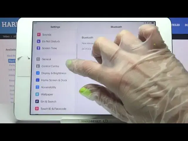 Video thumbnail for How to Activate Location on iPad mini (2021) - Location Settings