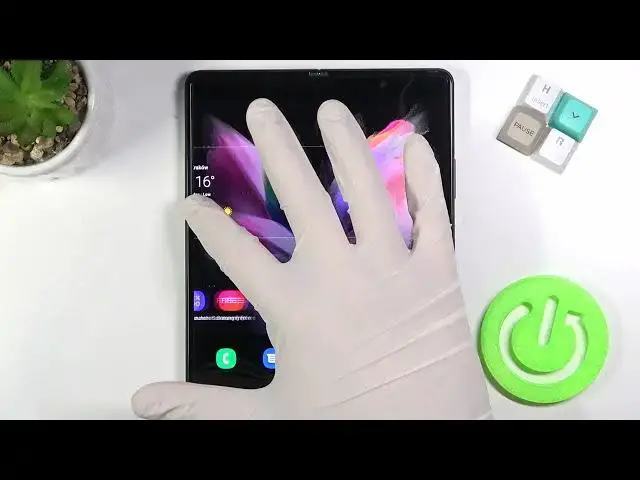 'Video thumbnail for How to Add and Remove Home Screen Widgets on SAMSUNG Galaxy Z Fold3 5G'