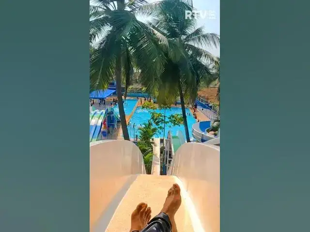 Video thumbnail for 90 Degree Slides at DreamWorld Resort #waterpark #shorts