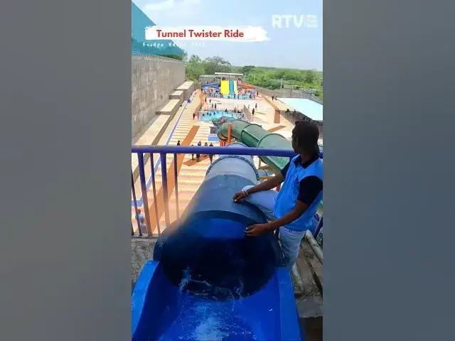 Video thumbnail for TUNNEL TWISTER 🌀🥴 WATER SLIDES at Escape Water Park #shorts #short